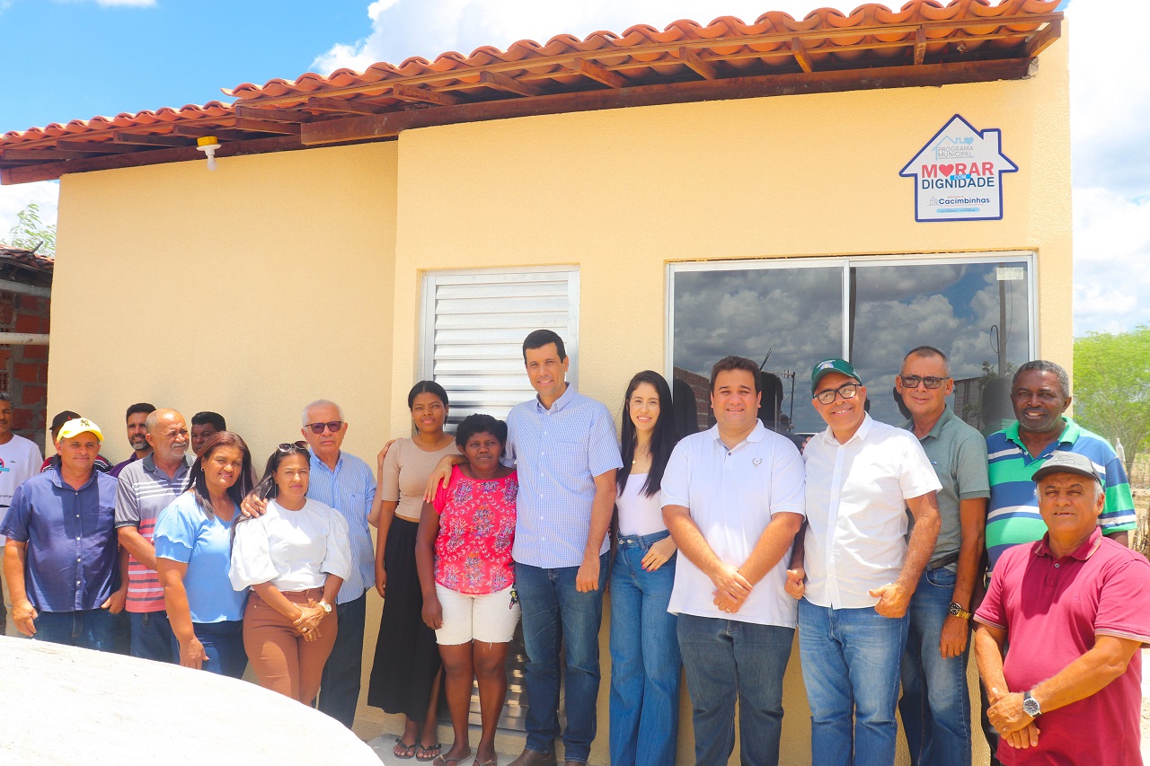 Prefeito Hugo Wanderley entrega novas casas do Programa Morar com Dignidade
