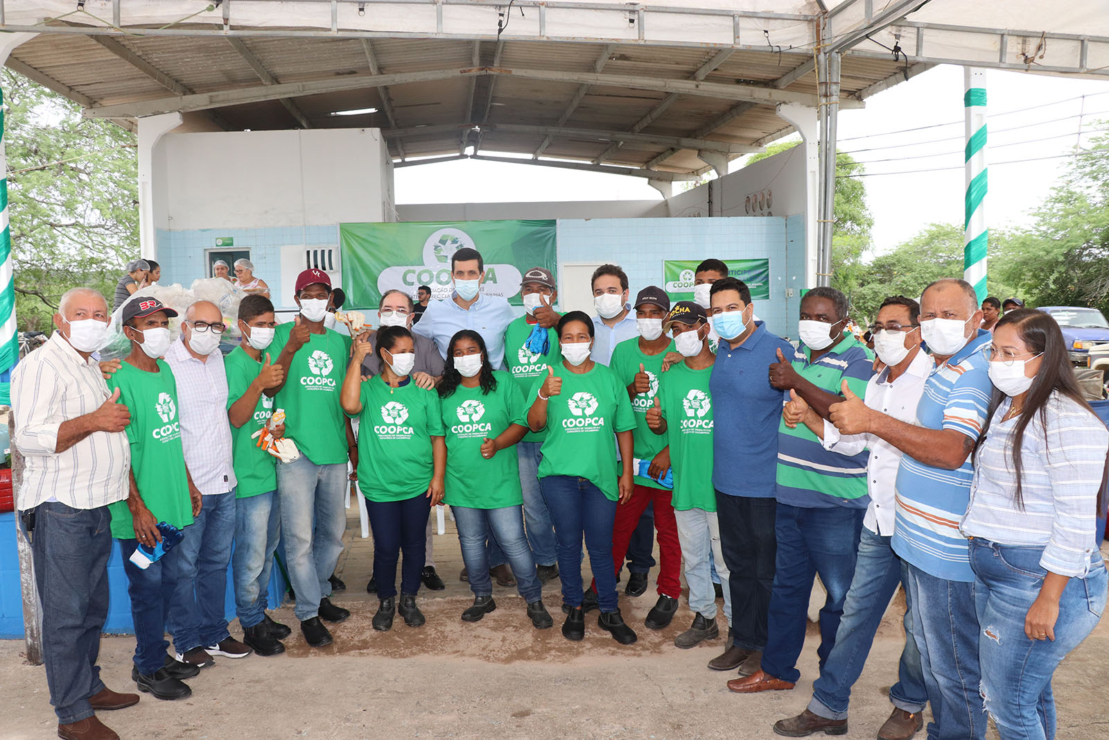 Prefeito inaugura Centro de Reciclagem de Cacimbinhas