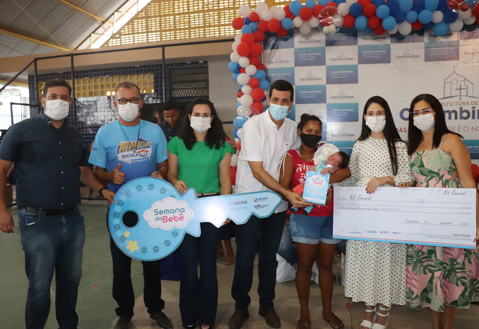 Semana do Bebê é encerrada com entrega de cestas básicas às famílias