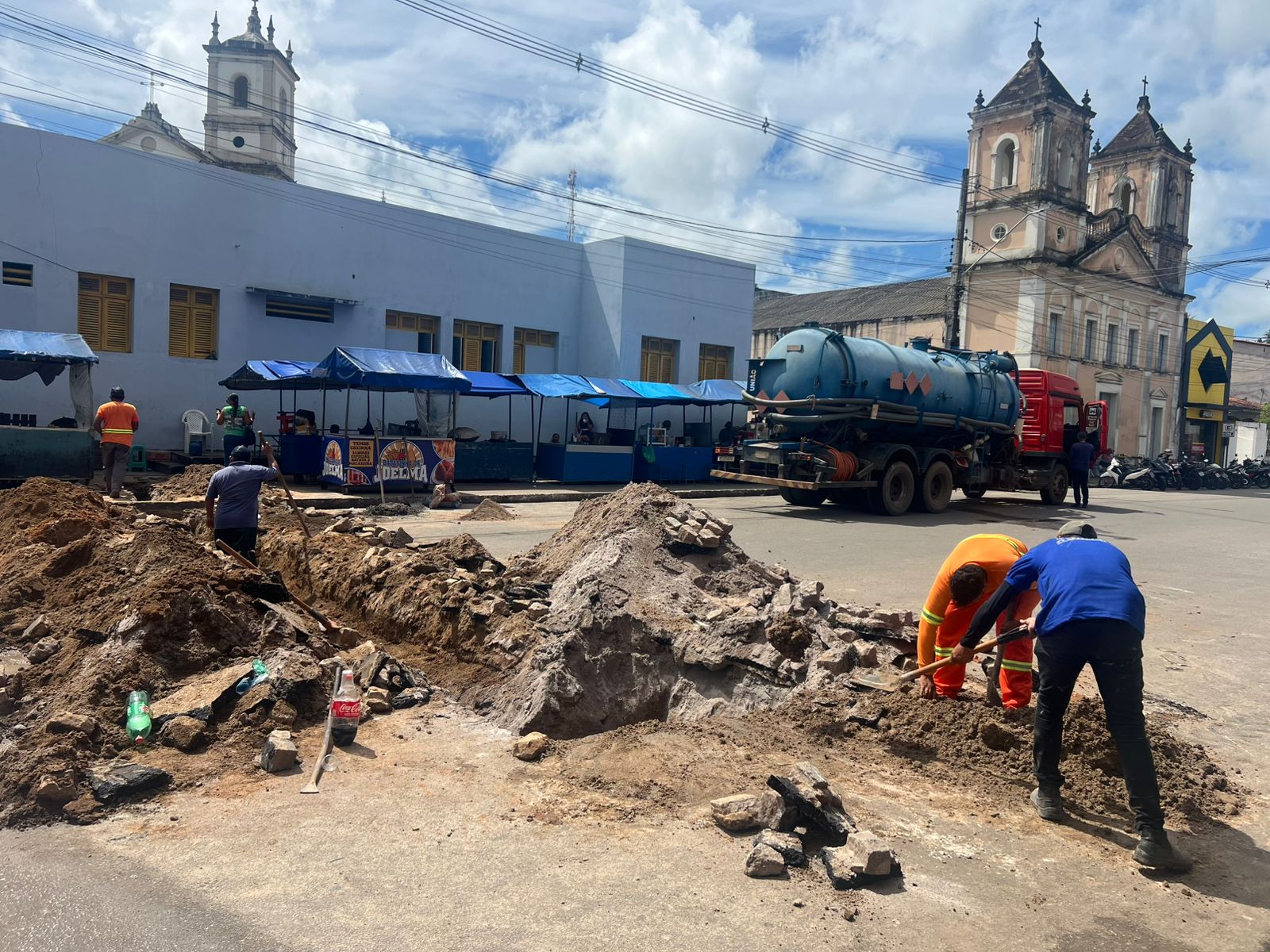 Ação conjunta da Prefeitura de Coruripe traz mais qualidade de vida para a Rua Lindolfo Simões