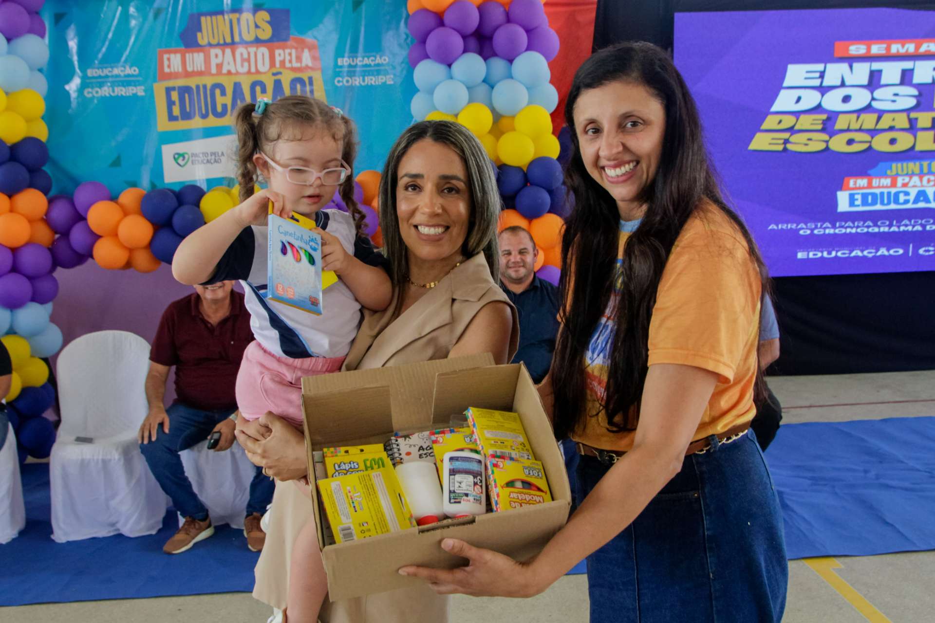 Secretaria de Educação de Coruripe inicia a entrega dos Kits Escolares