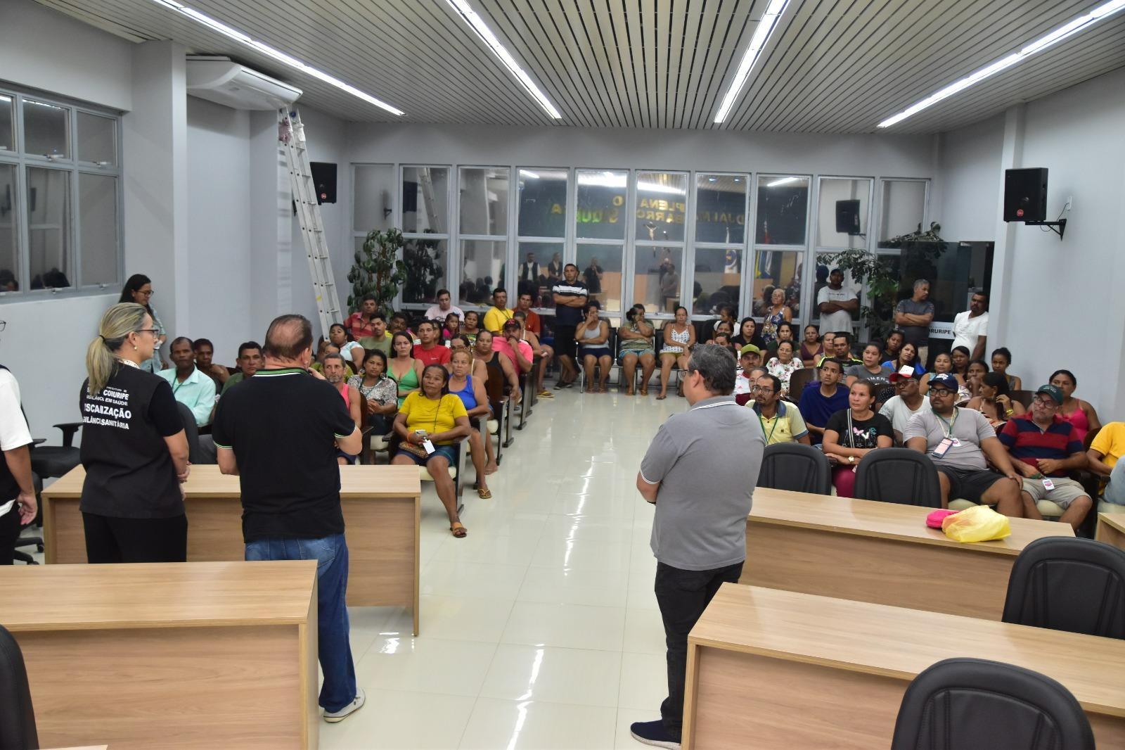 Ambulantes recebem orientações sobre o trabalho no Carnaval 2024