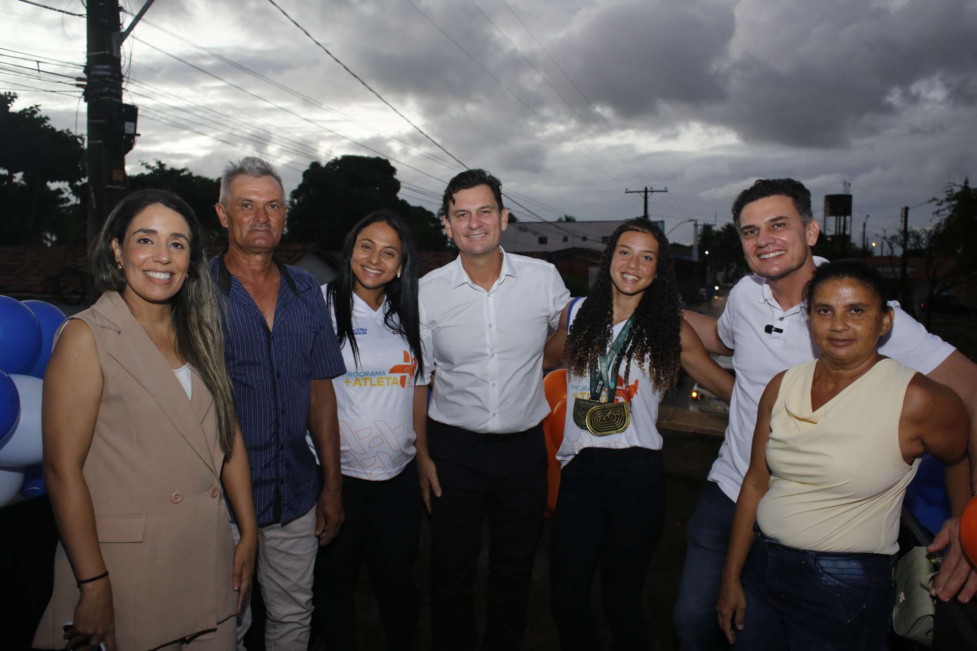 Conquista para Coruripe: Prefeito Marcelo Beltrão homenageia Maísa Silva, campeã nacional de atletismo, e anuncia construção de Vila Olímpica