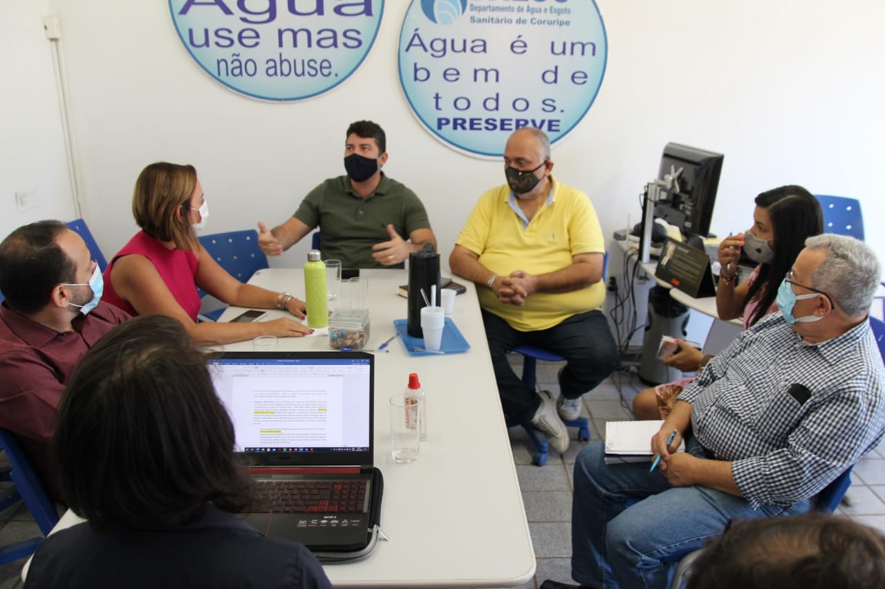 Prefeitura de Coruripe e Sistema S discutem sobre eficiência energética e capacitações de servidores