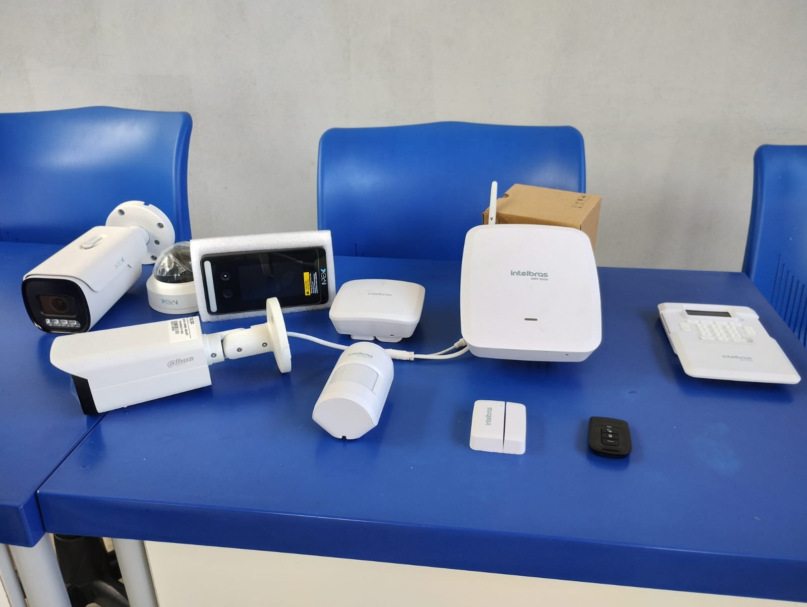 Escolas de Coruripe começam a receber sistema eletrônico de segurança