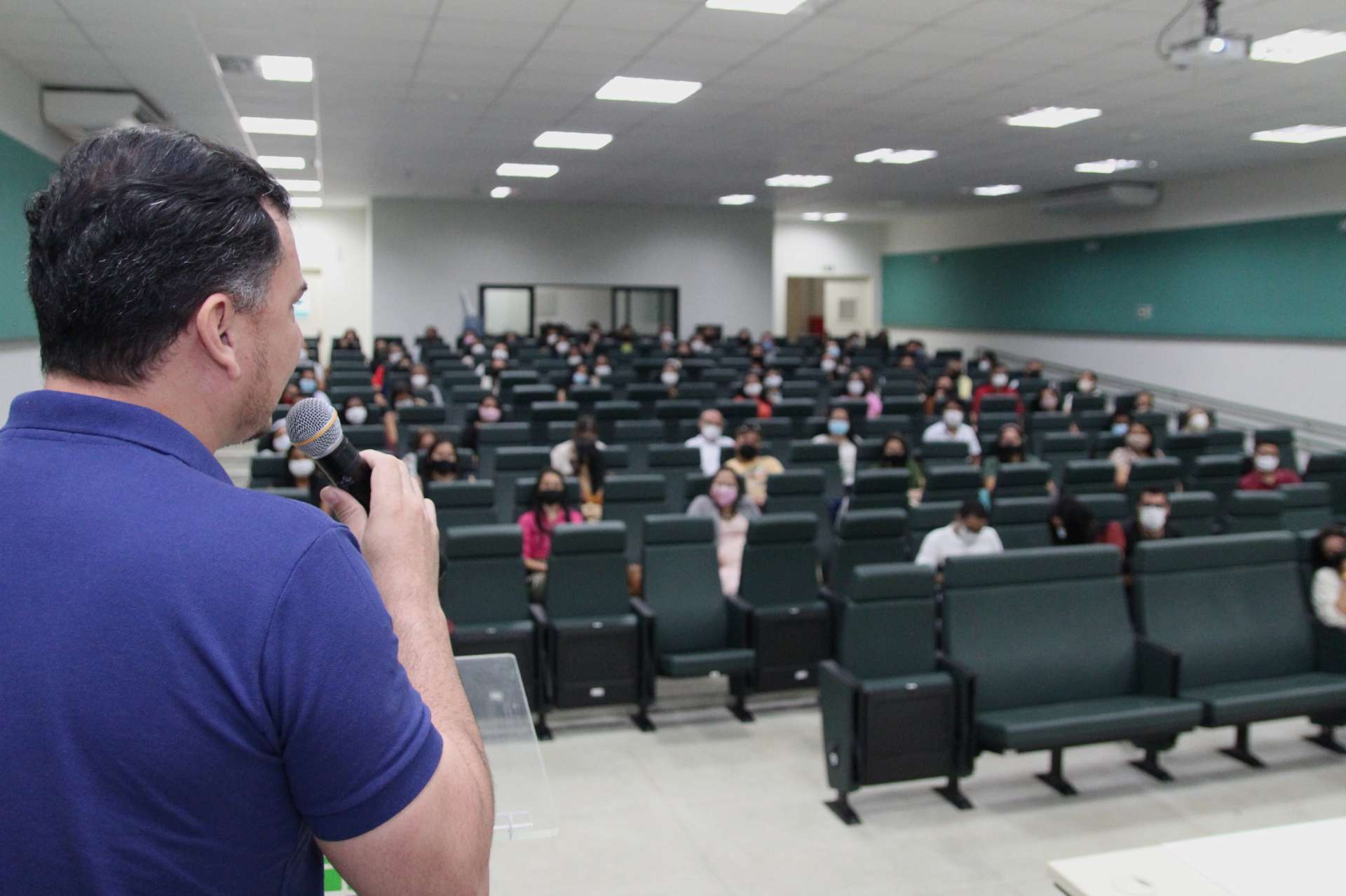 Semana Pedagógica começa com palestra sobre recuperação da aprendizagem após o ensino remoto emergencial