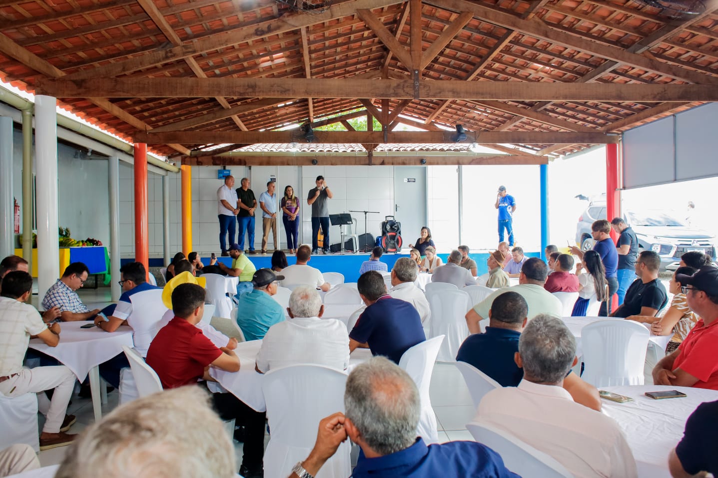 Prefeito de Coruripe reúne agricultores familiares para agradecer parceria e reforçar investimentos na merenda escolar
