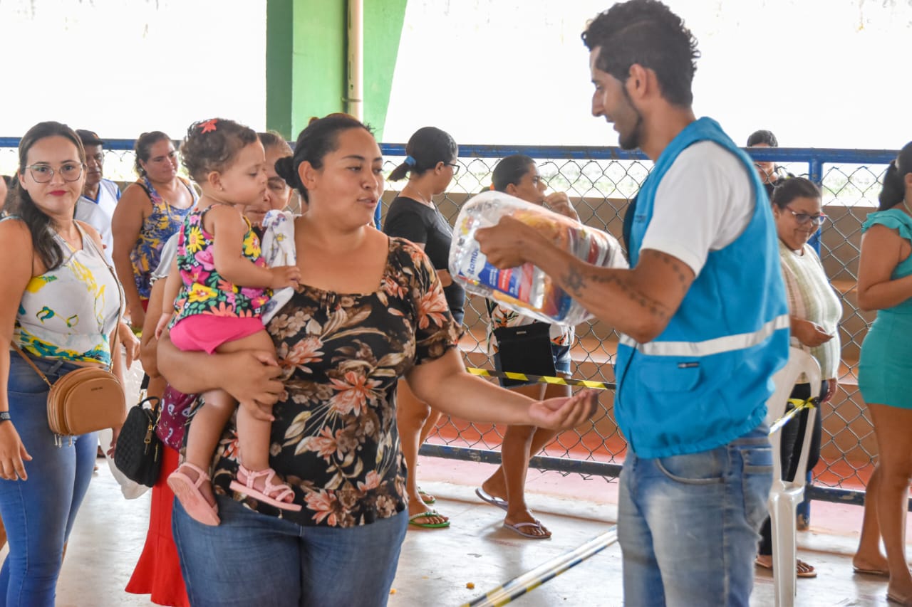 Coruripe Social entrega 750 cestas básicas na Semana Santa