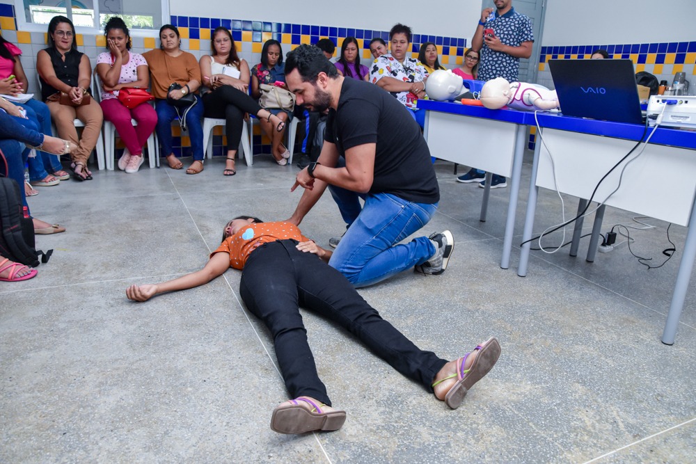 Profissionais da 1ª Creche em tempo integral do município recebem capacitações para iniciar ano letivo de 2023
