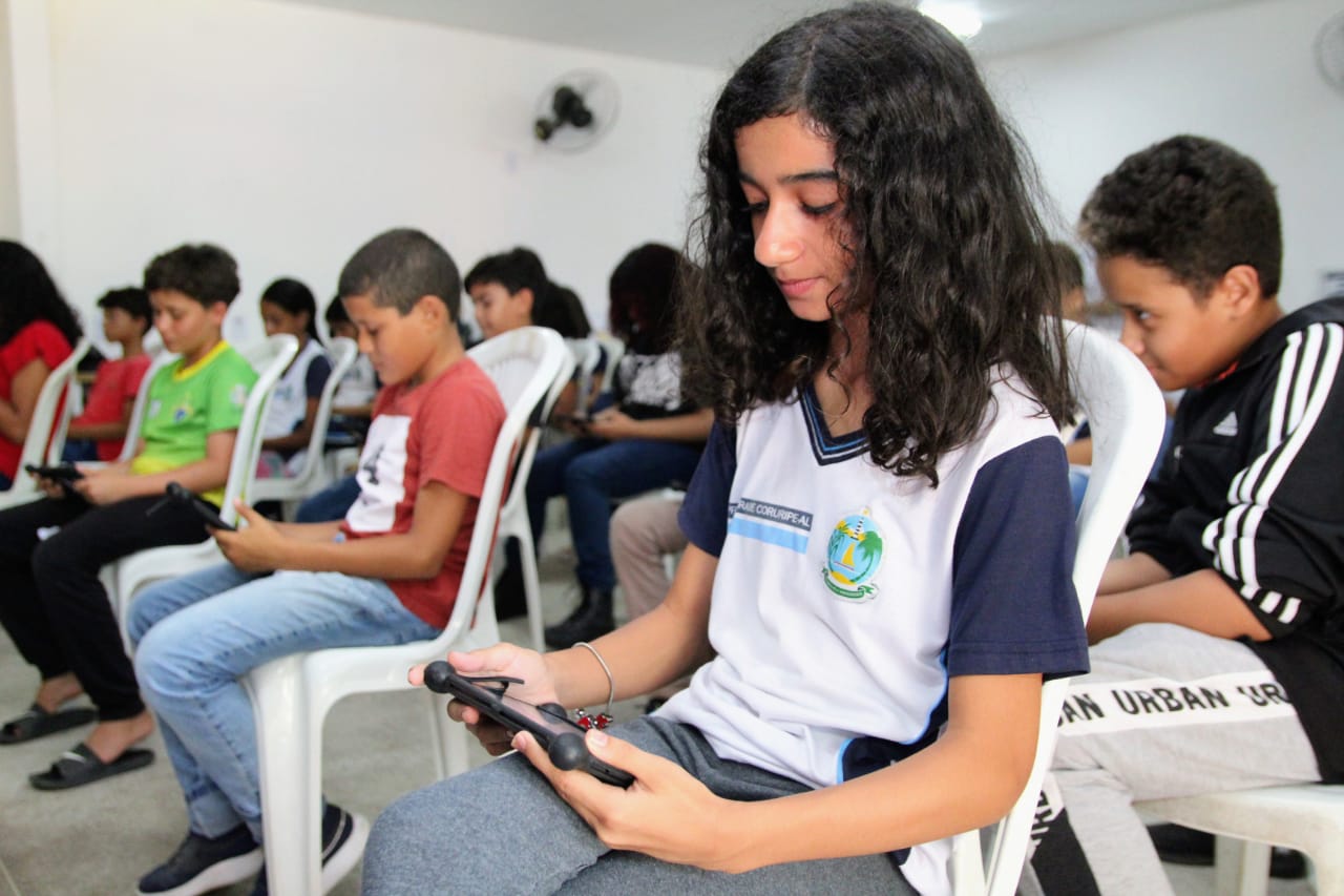 Programa L@b Educa realiza aplicação de prova piloto na Escola Cláudio Daniel
