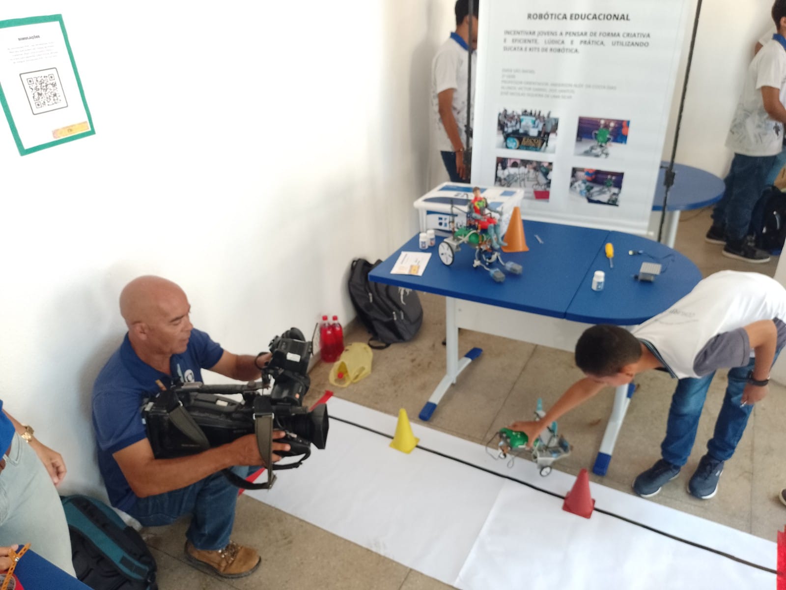 Alunos da rede municipal de Coruripe apresentam projetos de robótica no Festival de Invenção Criativa