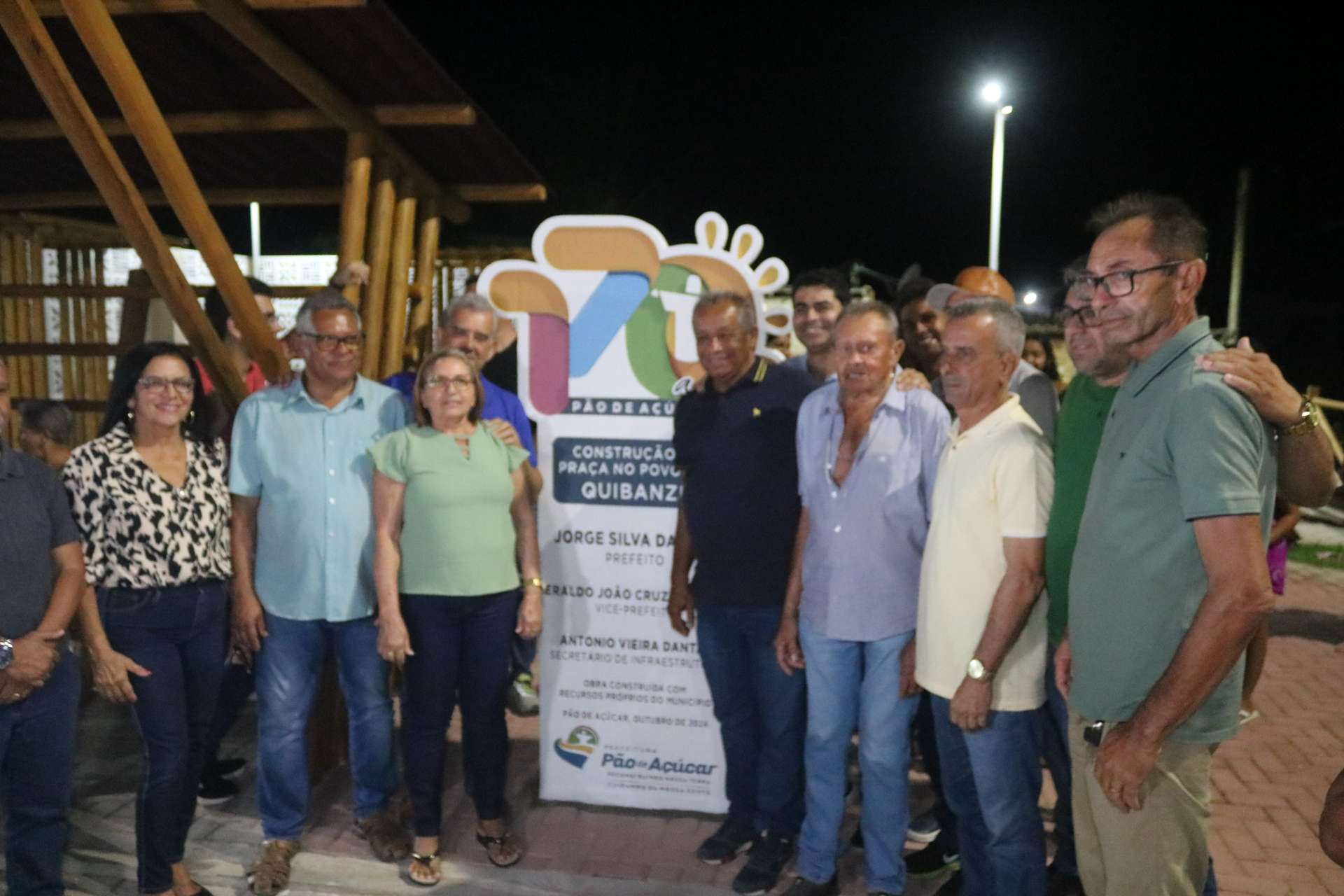 Com recursos próprios prefeitura de Pão de Açúcar entrega duas novas praças na zona rural