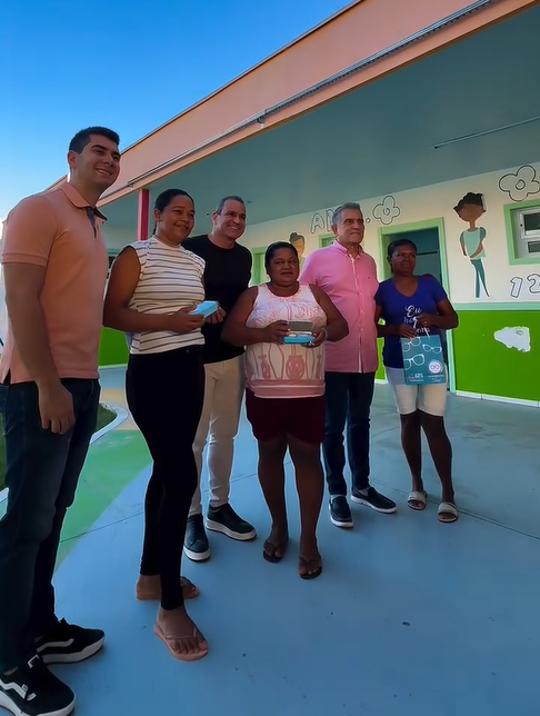Prefeitura de Pão de Açúcar realiza entrega gratuita de óculos para população em ação de saúde ocular