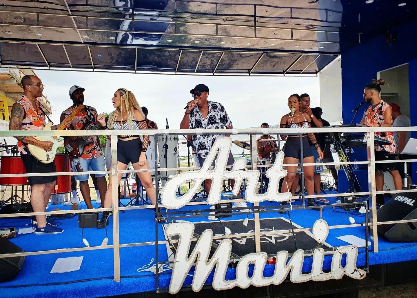 AQUI A FOLIA NÃO PARA!