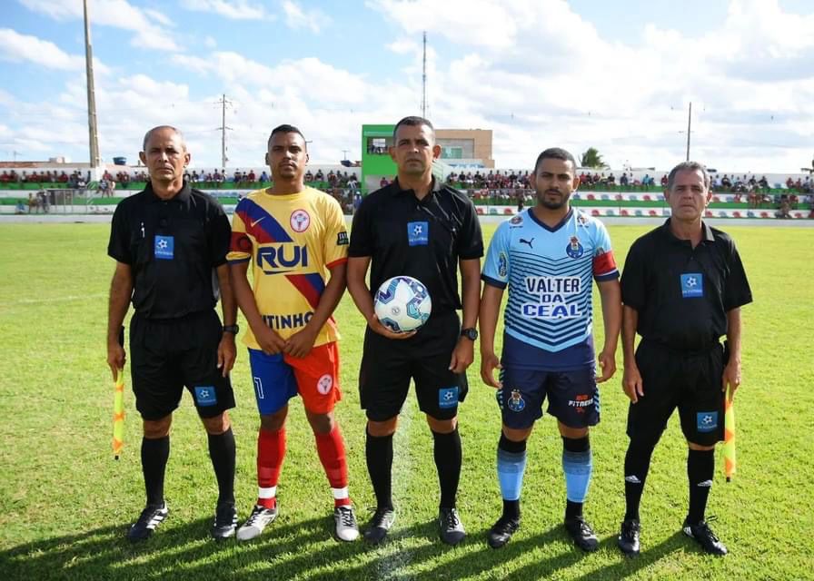 CAMPEONATO MUNICIPAL DE FUTEBOL AMADOR ESTREIA COM CHUVA DE GOLS