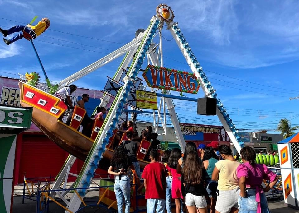 PARQUE DE DIVERSÕES