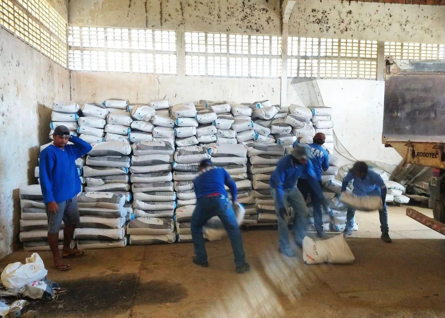 RECEBEMOS ONTEM, 31, A ÚLTIMA CARGA DAS SEMENTES DE ARROZ DIRECIONADA AOS PRODUTORES RURAIS COLEGIENSES