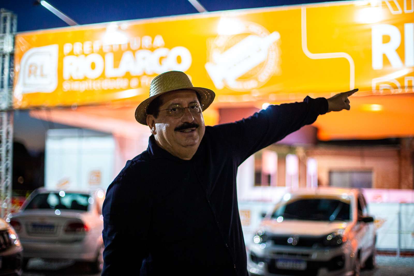 Prefeito Gilberto Gonçalves anuncia vacinação de pessoas acima de 55 anos
