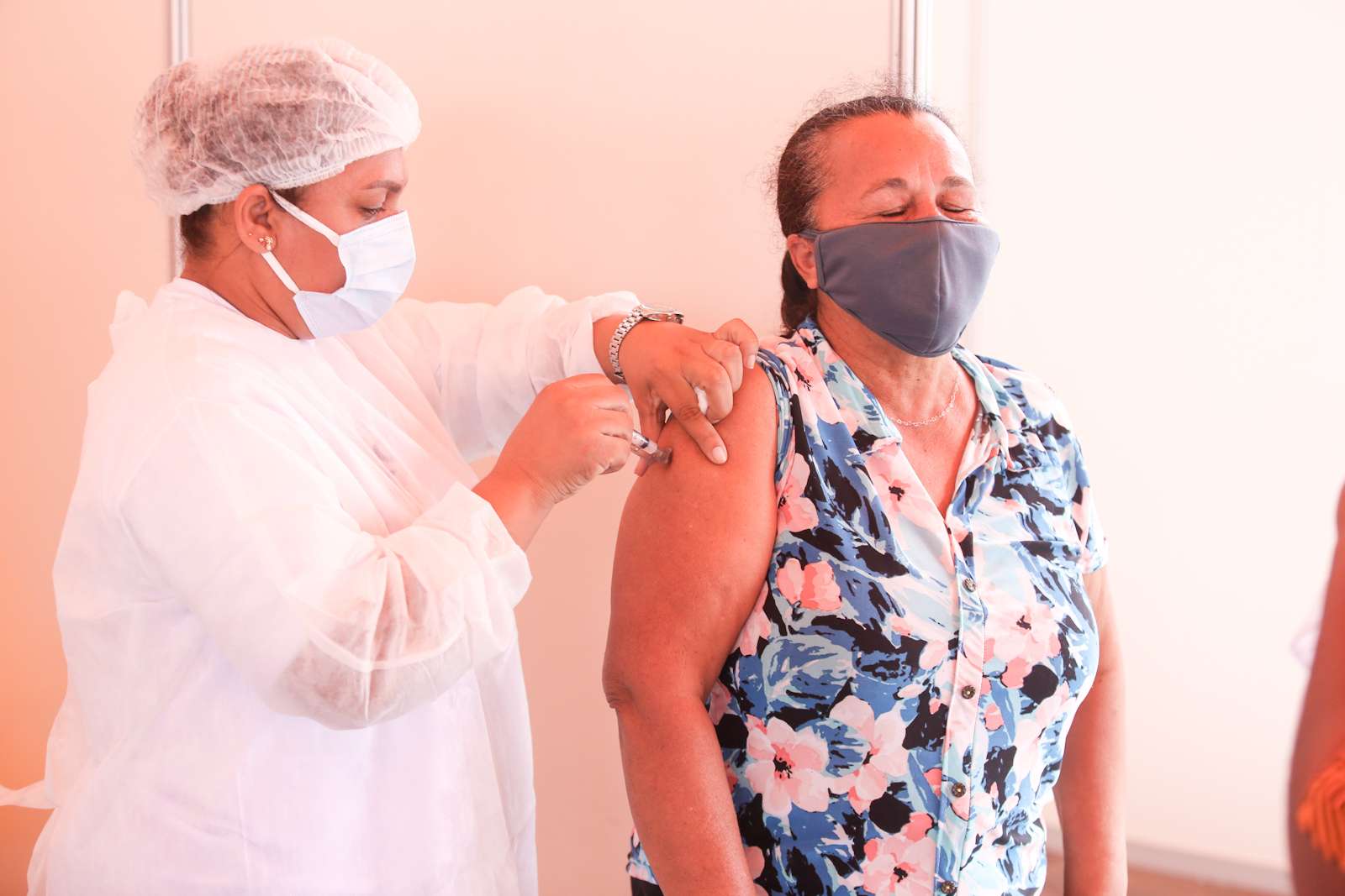 Vacinação chega às pessoas acima de 53 anos em Rio Largo