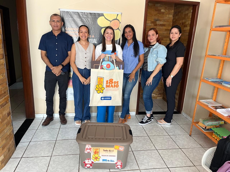 Equipe do CREAS Dona Neta participa de formação sobre a Trilha da Cidadania