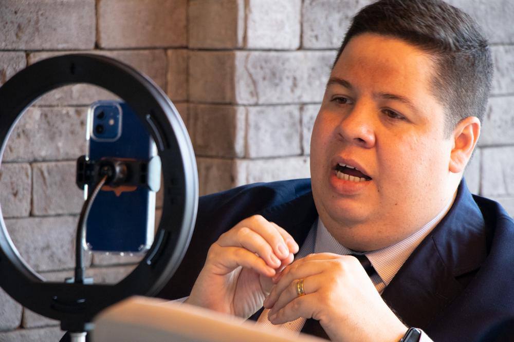 Secretário de Comunicação de Milagres, Ítalo Ghilardi ganha prêmio por atuação à frente da pasta