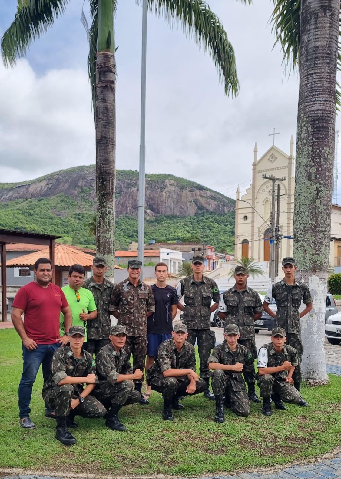Pedra do cruzeiro em Tanque d’Arca é a maior do nordeste para praticar rapel