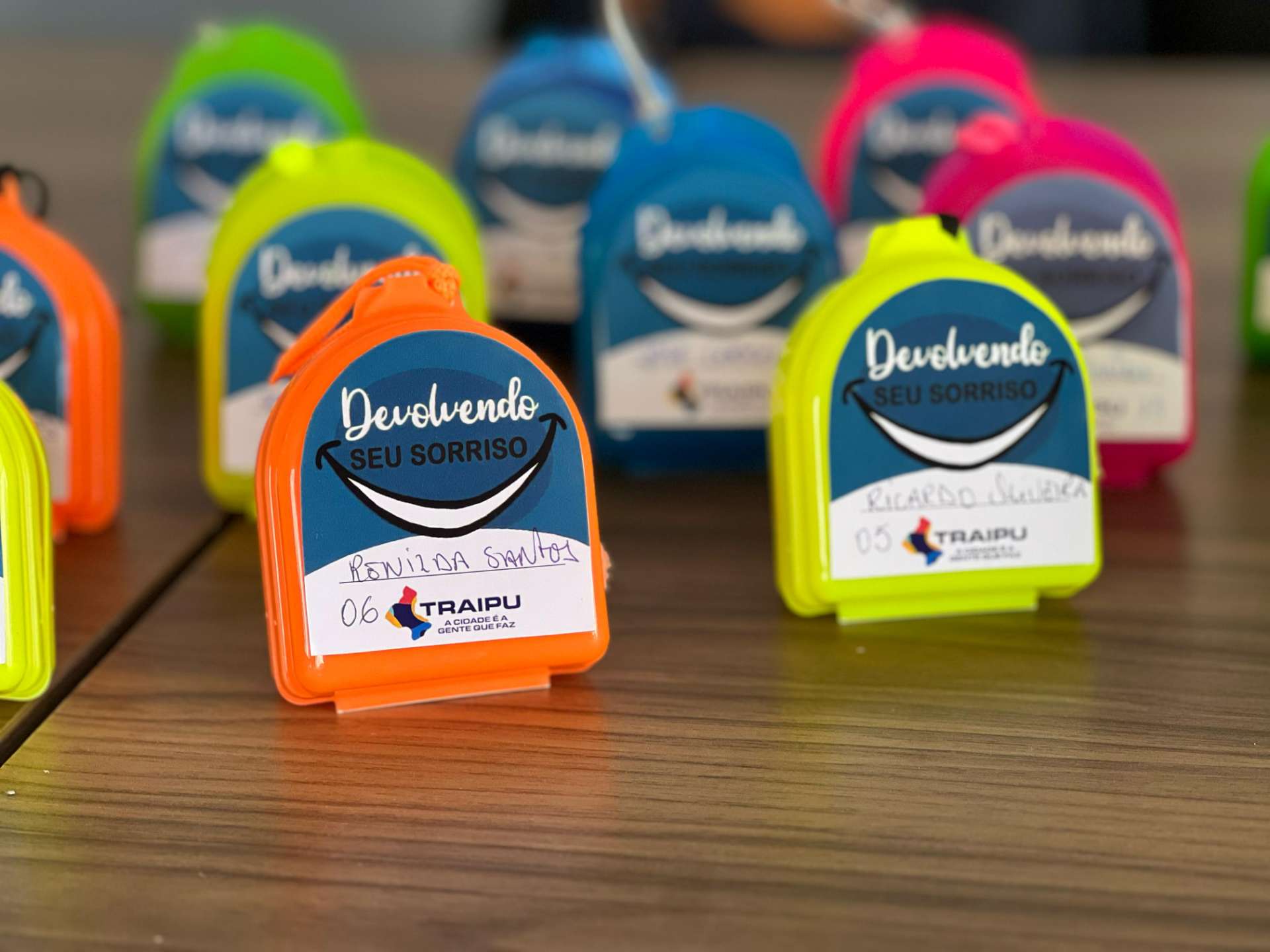 Prefeitura realiza mais uma etapa de entrega de próteses dentárias