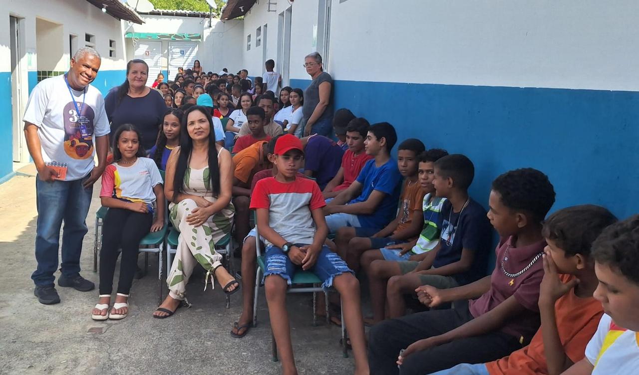 Secretaria de Igualdade Racial e Secretaria de Educação realizam palestra sobre Discriminação Racial para estudantes do Povoado Lagoinha