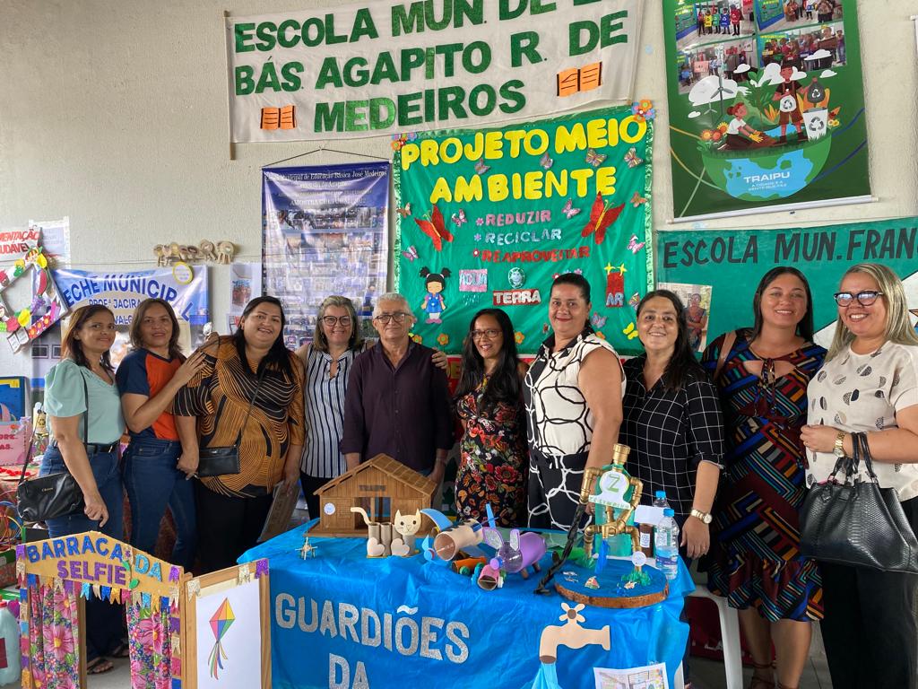 Secretaria de Educação faz mostra de projetos realizados nas escolas durante 2022 em Traipu