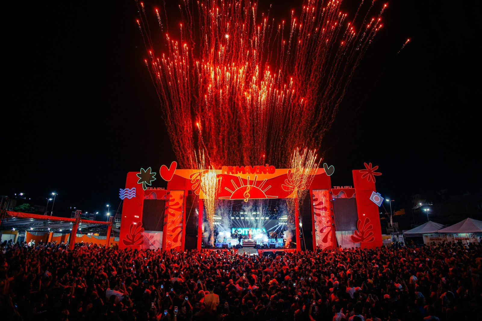Primeiro dia do Festival Primaverão é marcado por muita música, alegria e diversão