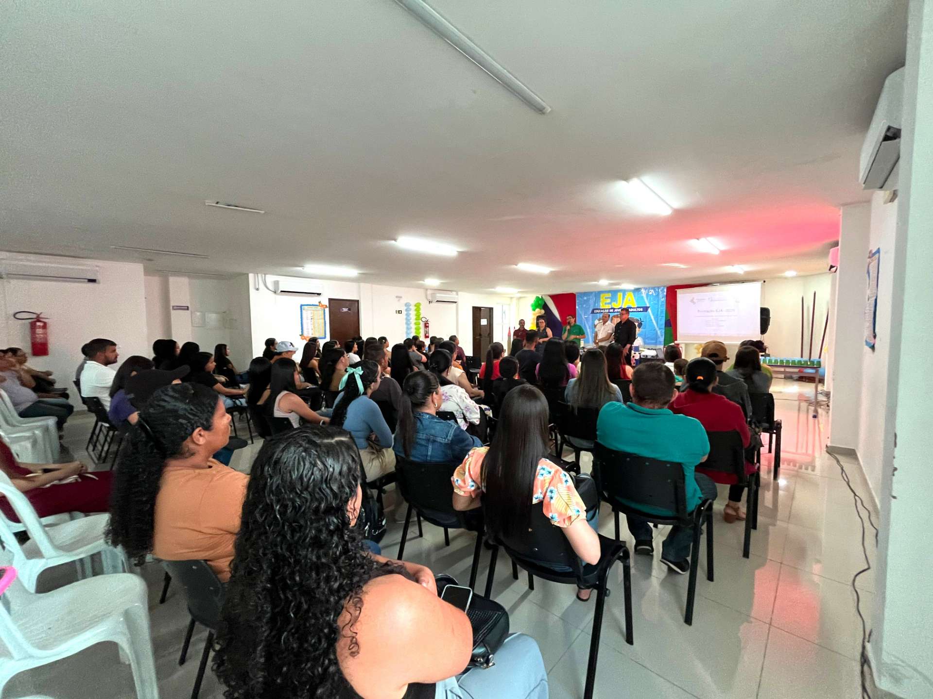 Rede Municipal de Educação realiza formação continuada
