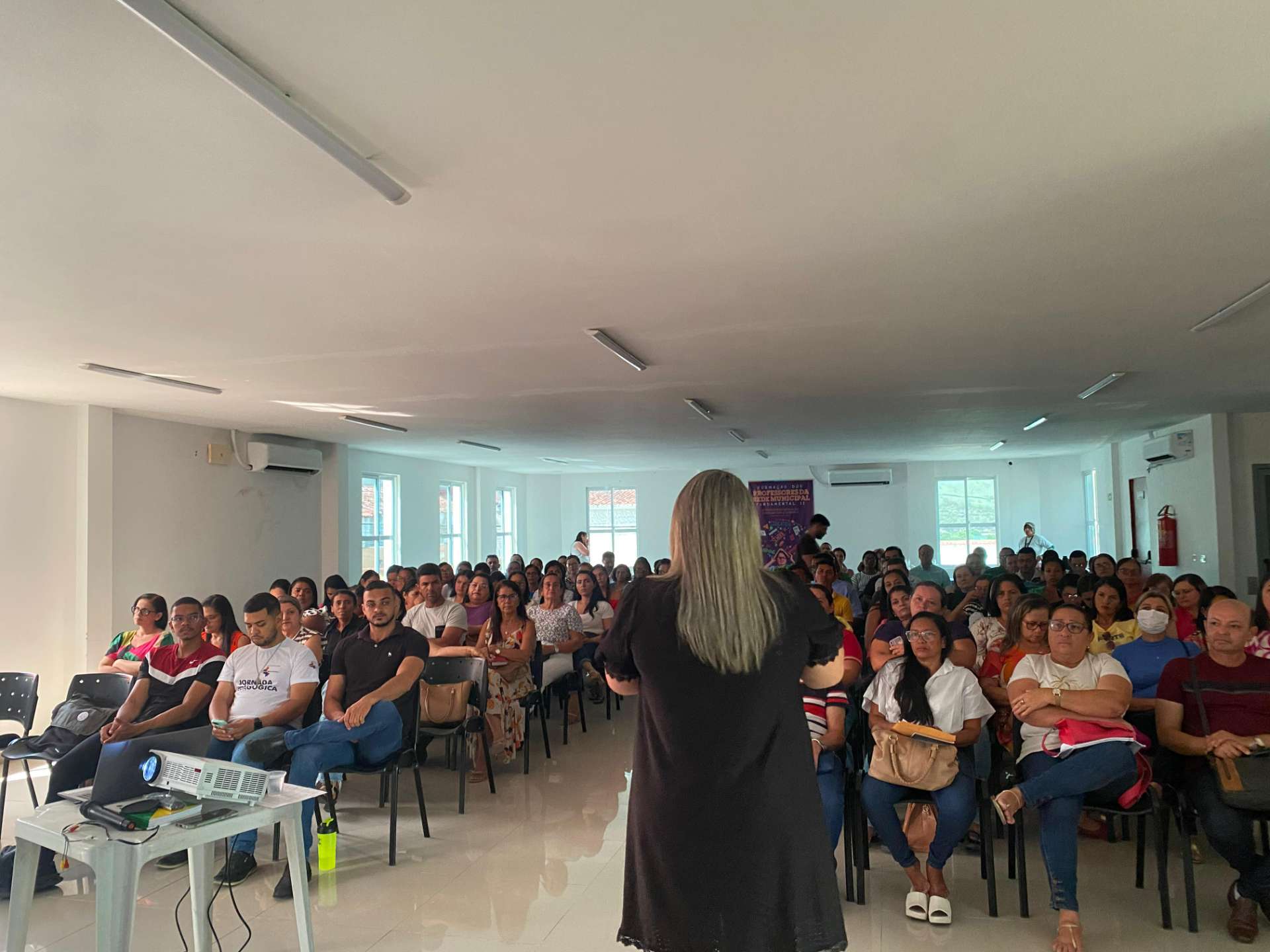 Professores da rede municipal participam de Formação Continuada