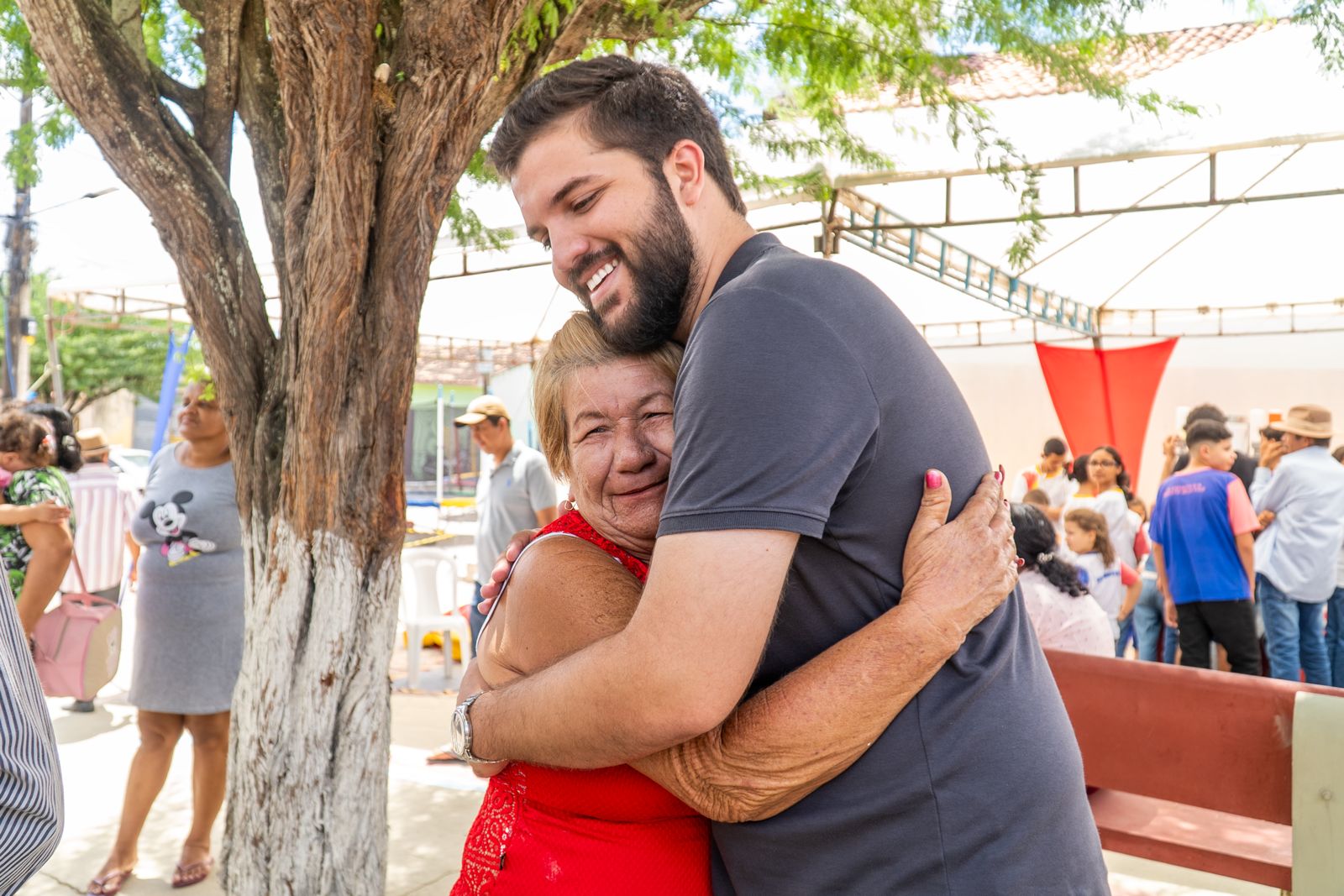 Prefeitura leva Gestão Presente ao povoado Olho D’água da Cerca