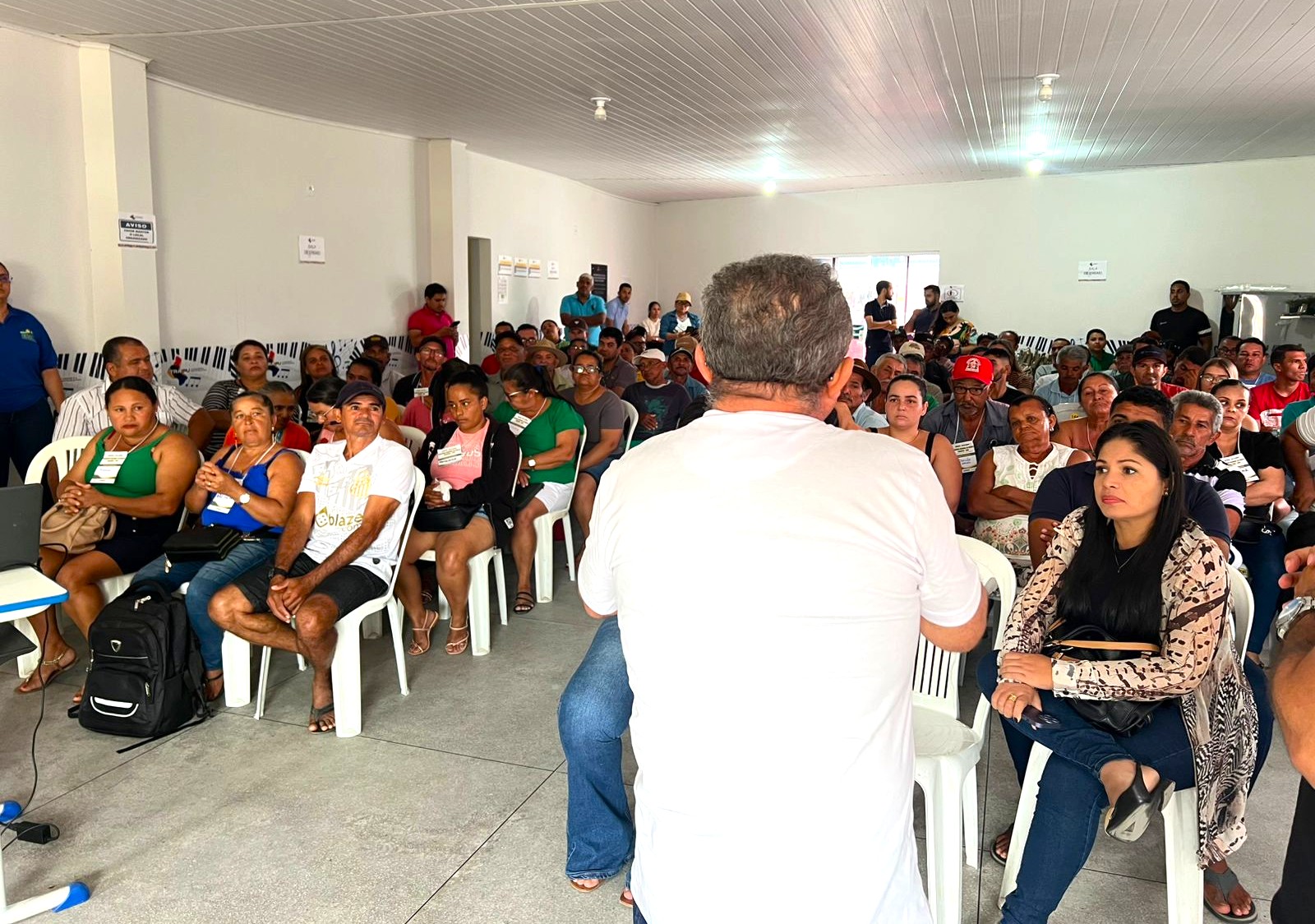 Secretaria de Agricultura de Traipu reúne agricultores para apresentação do Programa Nacional do Crédito Fundiário