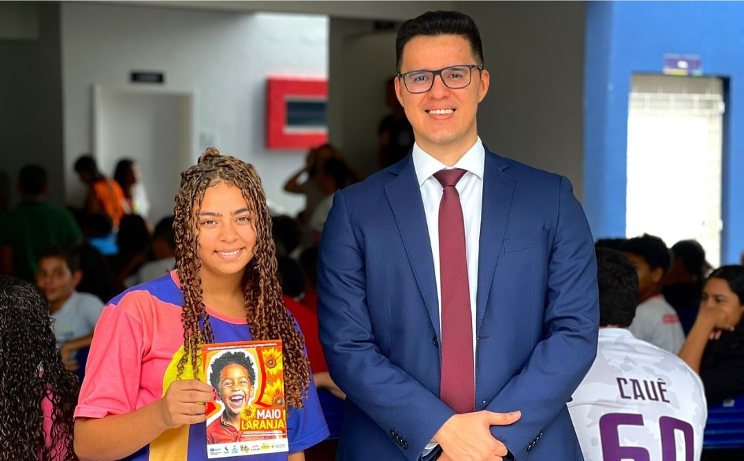 Maio Laranja: Alunos da rede municipal participam de palestra sobre combate à violência sexual