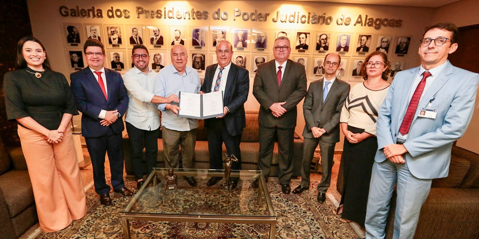 Prefeitura de Viçosa e TJAL firmam termo de cooperação para o Moradia Legal