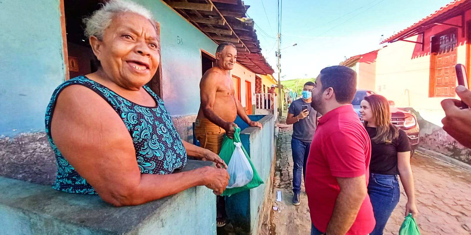 Programa Semana Santa Feliz entrega 14 t de alimentos a famílias viçosenses