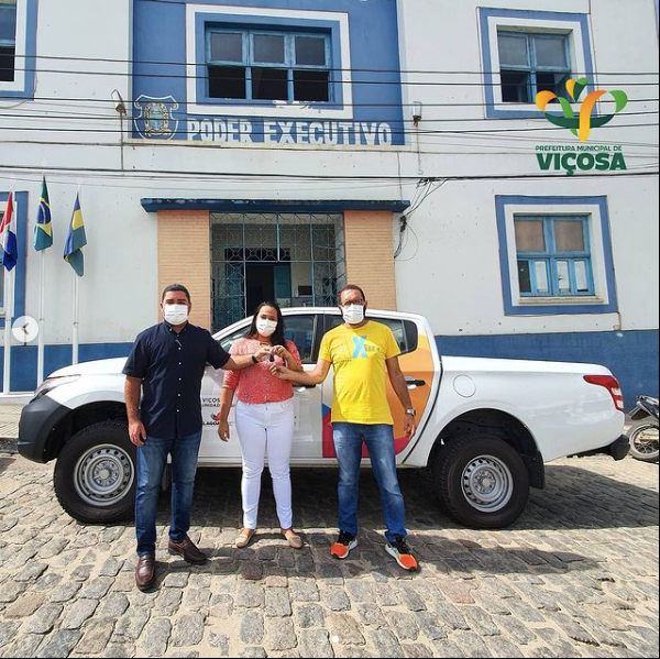 Secretaria Municipal de Saúde recebe veículo do programa Vacina Alagoas
