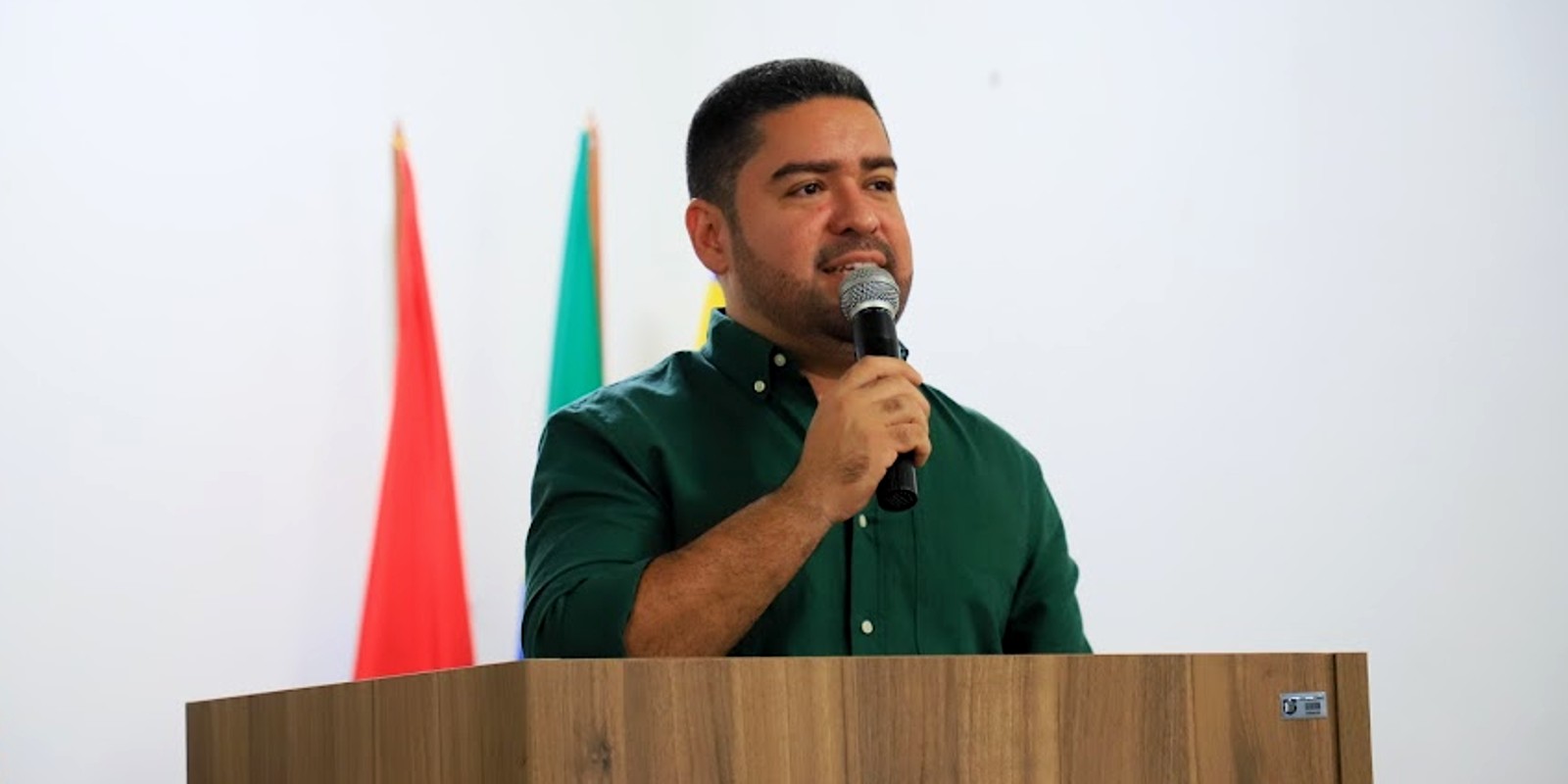 Prefeito de Viçosa assina ordem de serviço para retomada das obras de reforma do Hospital Municipal